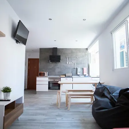 Apartamento Piso De Diseño A 5 Min Andando De La Playa *
